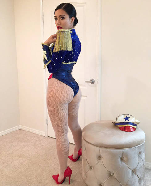 A Booty-full Collection of Girls