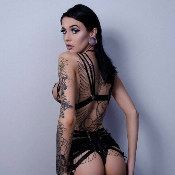 Hot and Hardcore Tattooed Girls